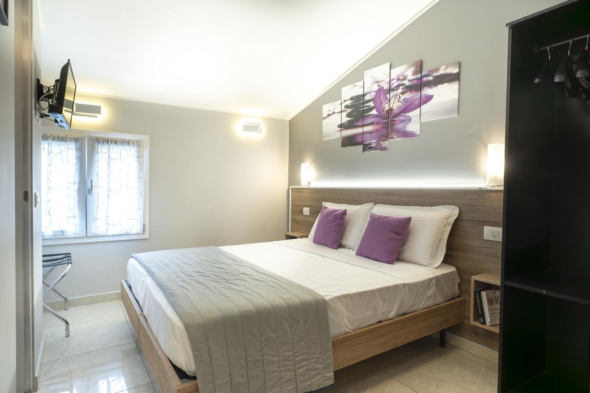 Affittacamere Orchidea For Tourists Hesperia Hosp Modena Luaran gambar