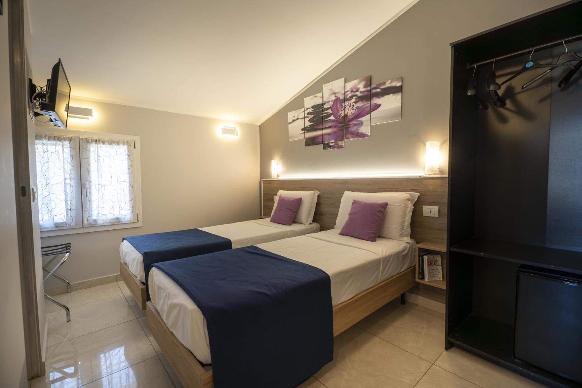 Affittacamere Orchidea For Tourists Hesperia Hosp Modena Luaran gambar